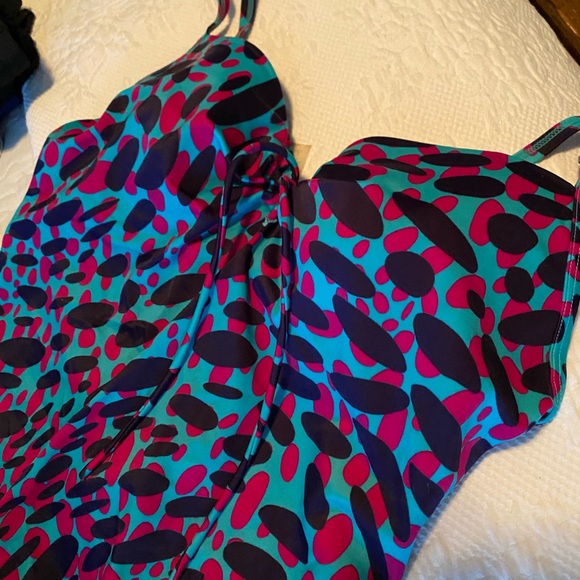 Victoria Secrets Vintage - Picture 2 of 9